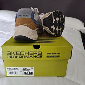 Mens 10.5 Skechers go run shoes
